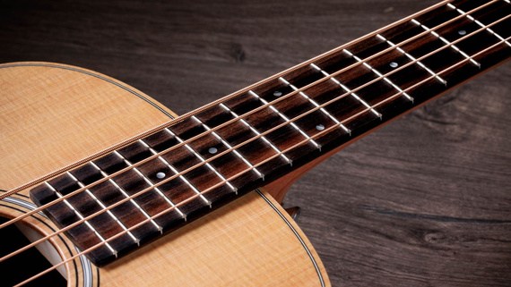 Taylor GS Mini-e Bass – gitara elektroakustyczna basowa
