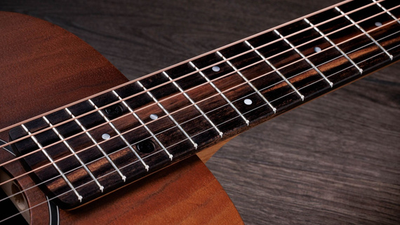 Taylor BT Koa – gitara akustyczna